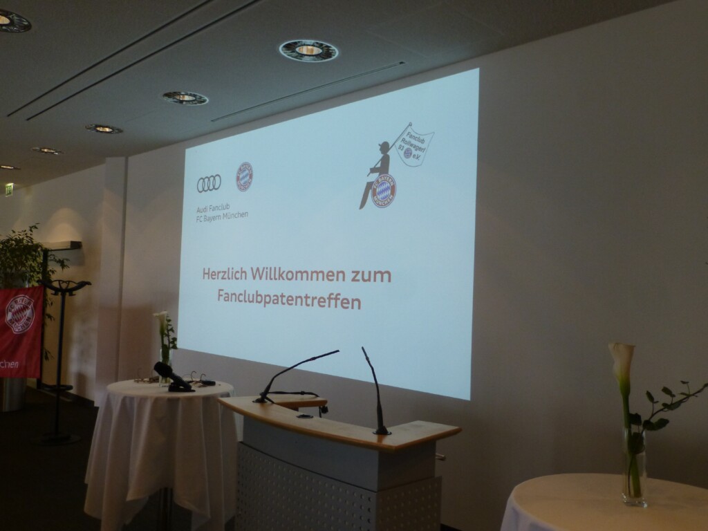 Startseite einer Präsentation mit Titel Herzlich Willkommen zum Fanclubpatentreffen